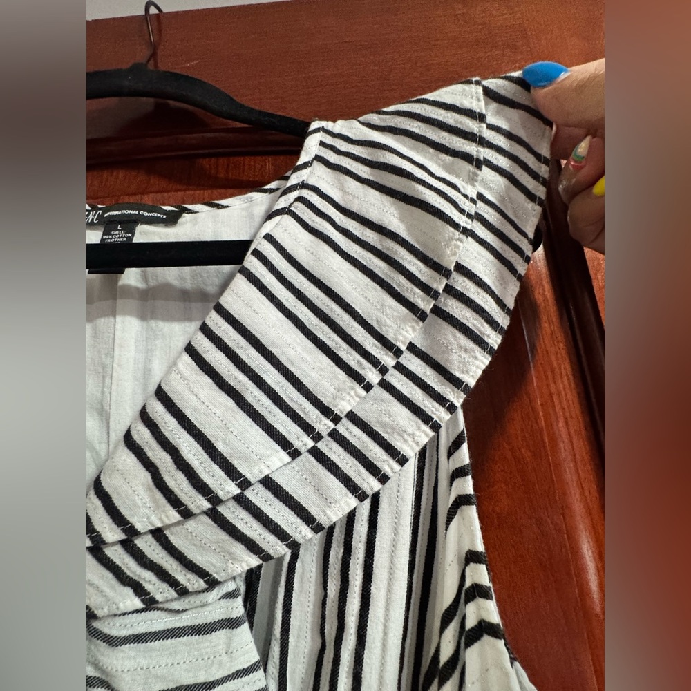 NWT INC Striped Ruffle Maxi Dress - White & Black with gold thread - Picture 2 of 10